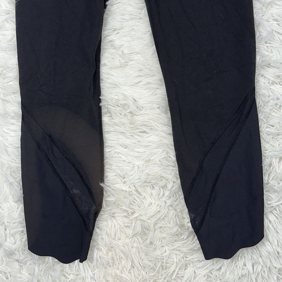 Lululemon Wunder Under Crop II (Roll Down) *Special Edition Black - Picture 2 of 8